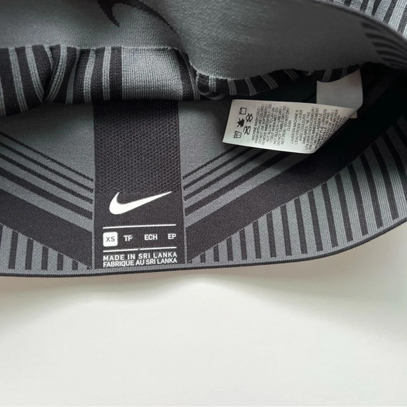 Nike FE/NOM Flyknit Women's  High-Support Non-Padded Sports Bra size XS - Picture 4 of 8